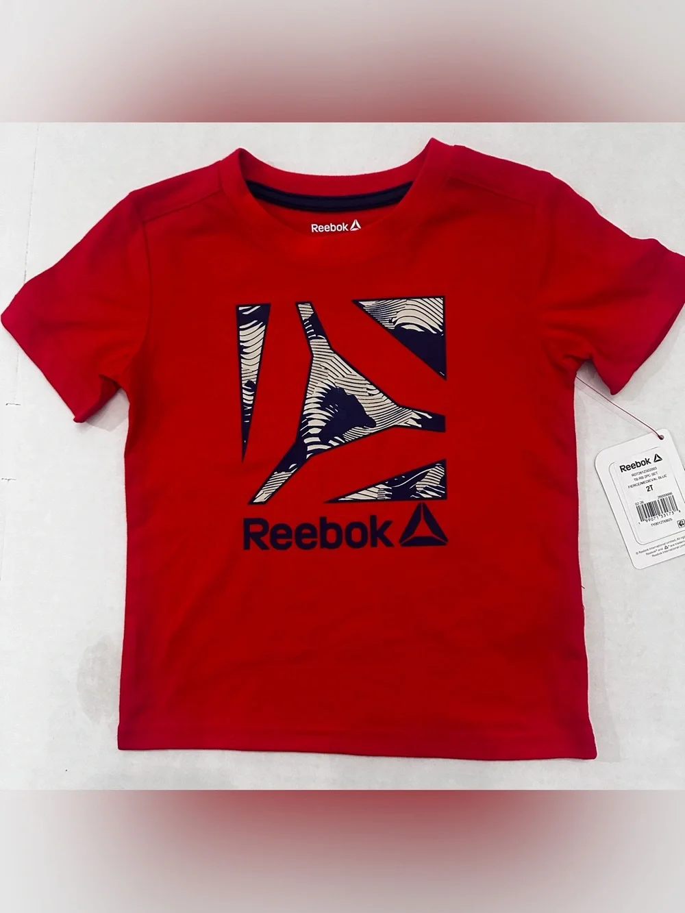 Reebok Toddler Boys Size 2T Red Graphic T-Shirt and Navy Blue Shorts Set NWT's
